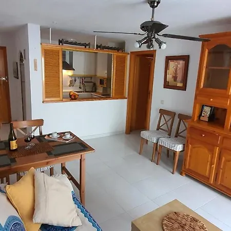 Apartament Junto Al Mar ,1 Linea